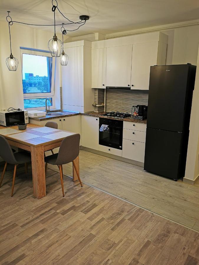 Teo Apartment Braşov Exteriör bild